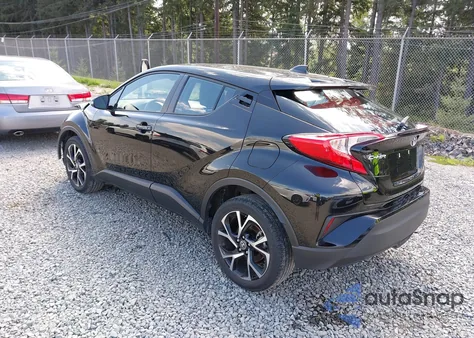 2021 Toyota C-Hr Xle z USA, uszkodzony, nr VIN NMTKHMBX3MR139981
